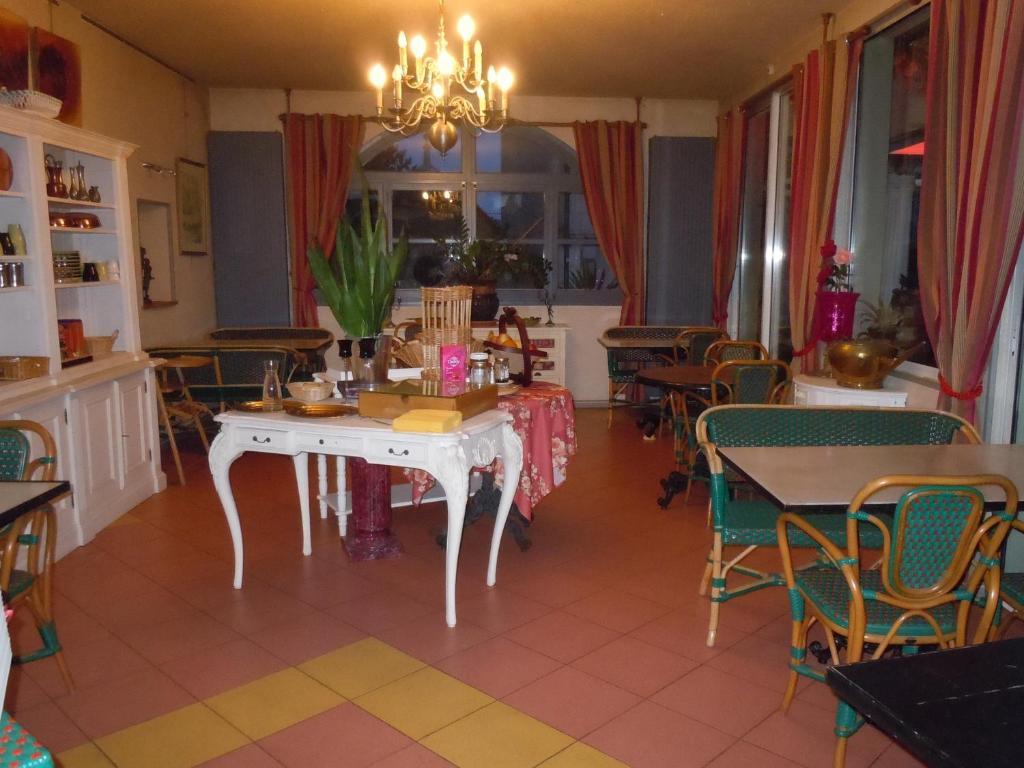 La Croix Blanche Hotel Montrichard Kültér fotó